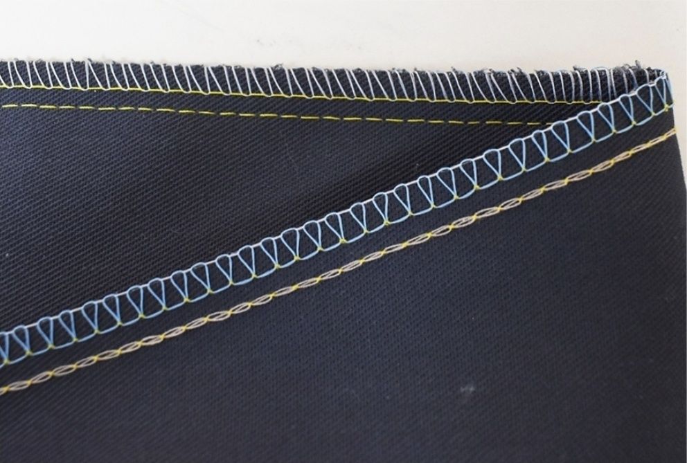 Jack E4S-5-03/233 пятиниточный оверлок