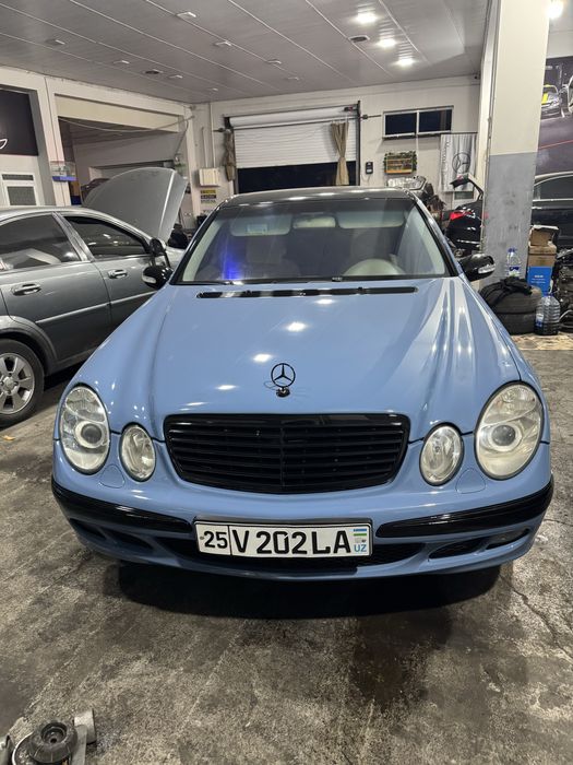 Mercedes W211 plyonka qilingan