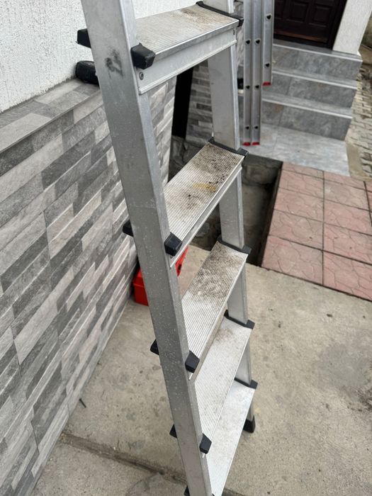 Scară din aluminiu 216 cm lungime