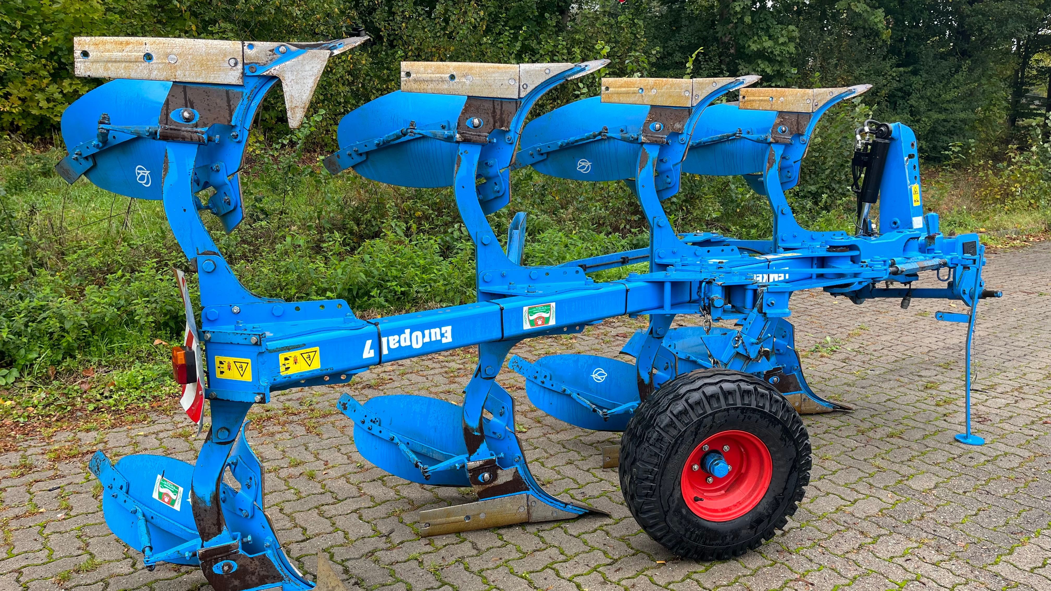 Lemken Europal 7 . Claas, Case, John Deere, Belarus tortadi