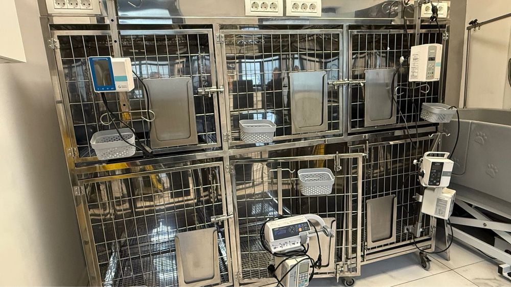 Baterie de cuști veterinare din inox