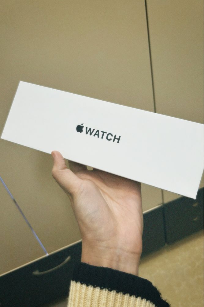 Продам часы Apple Watch SE 2 СРОЧНО!