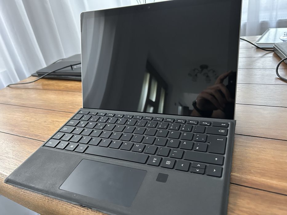 Microsoft surface 1796 256 Gb
