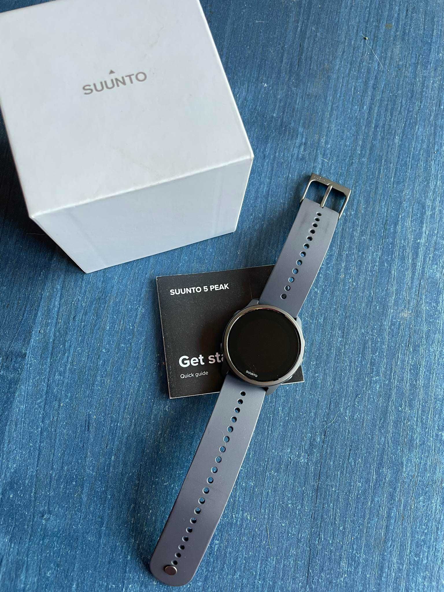 Часовник Suunto 5 Peak