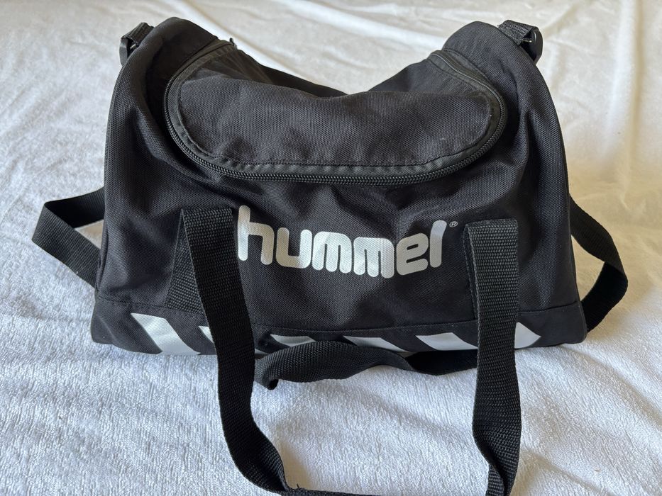 Малък сак на Hummel