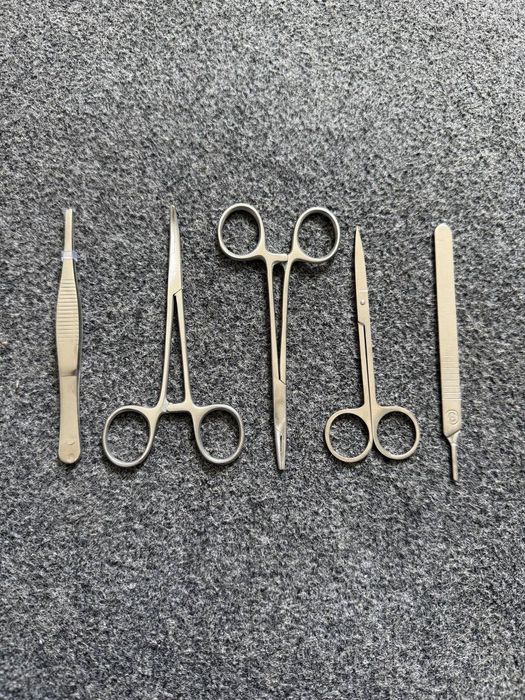 JARROHLIK TRENAJORI Тренажерный набор для студентов медицинских вузов