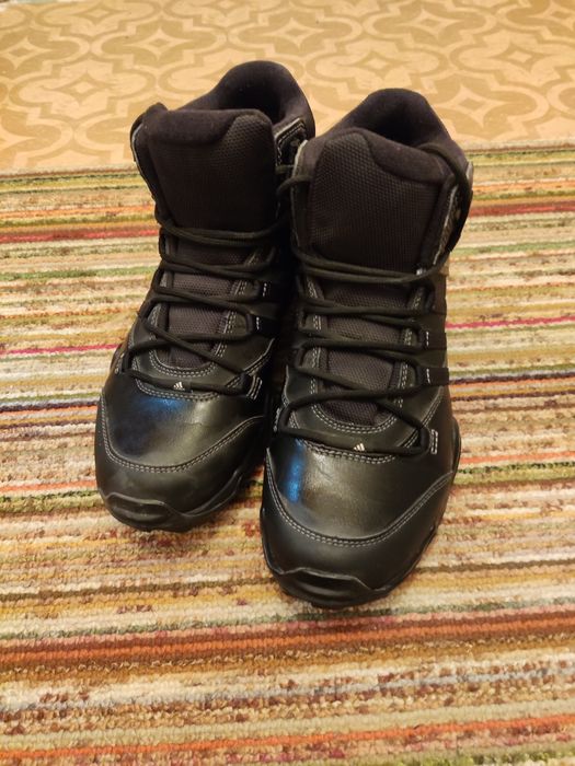 Зимни обувки adidas terrex