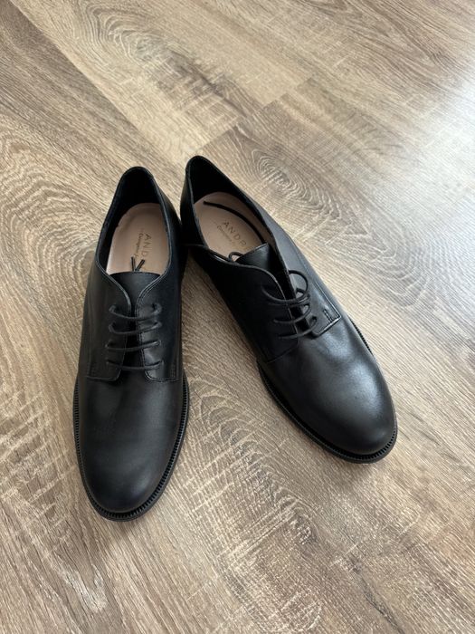 Продам новые туфли женские кожаные