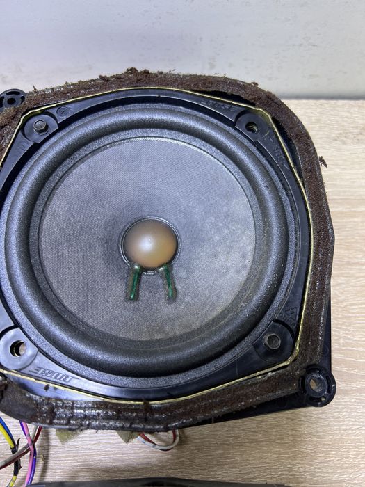 Boxa difuzor Bose Mazda 6 Pret pe bucata! Sau 200 lei set cu tweetere