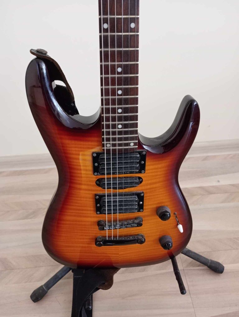 Продавам две китари Ibanez и Kramer