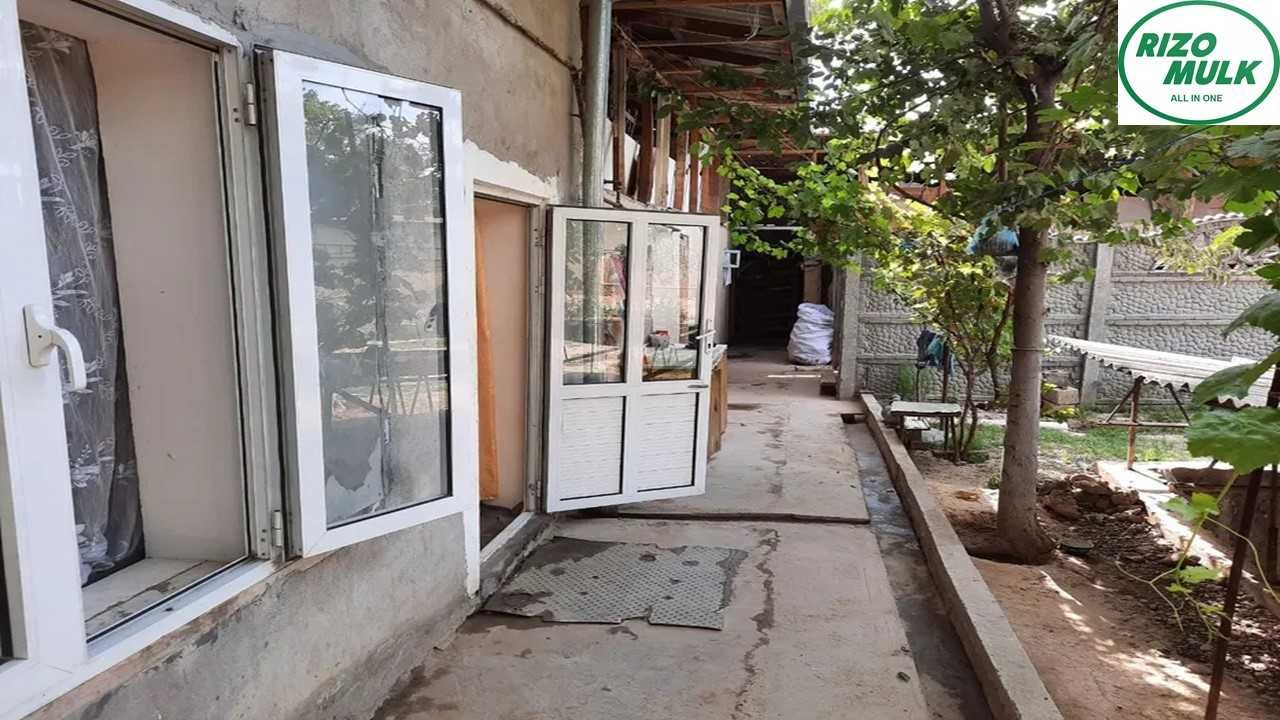 Назарбекда файзли ховли сотилади. NR494/122
