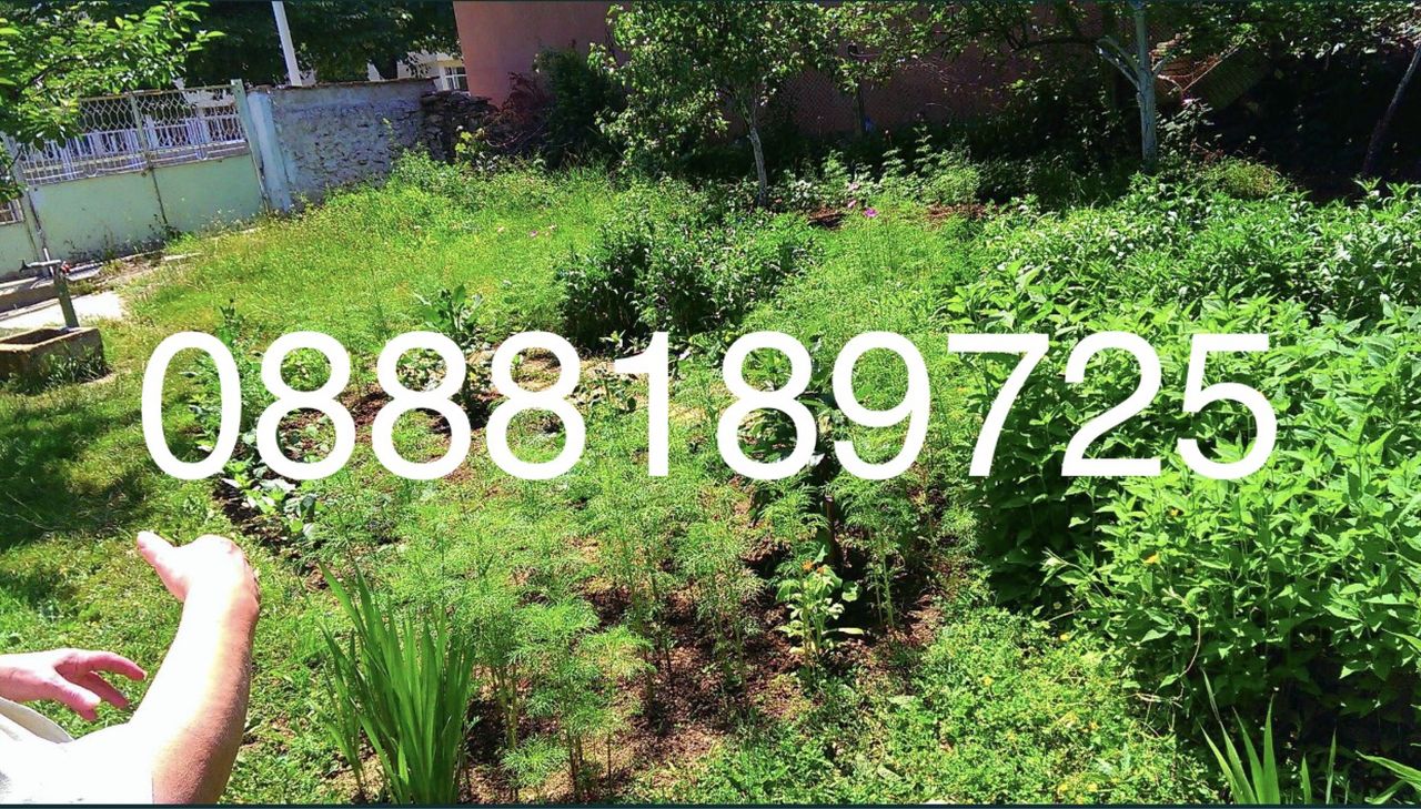 Продава се Къща в Правец - 1390 кв.м за 180 €/кв.м - Снимка #1