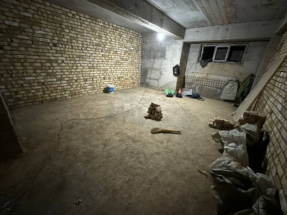 Срочно продается коробка Махтумкули