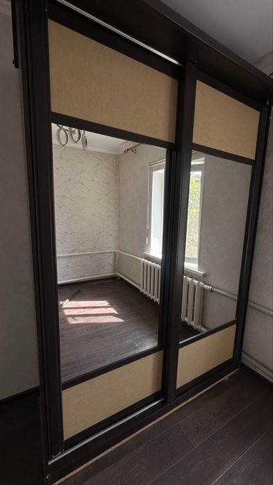 Шкаф купе зеркальный