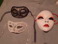 Три карнавални маски