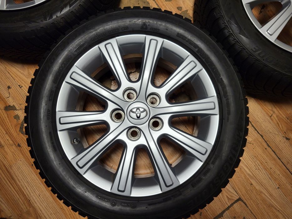 джанти 16" 5х114,3 Toyota гуми 205/55/16 Bridgestone зимни