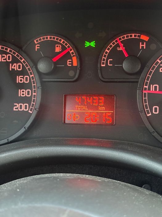Vand Fiat Punto 2004 impecabil
