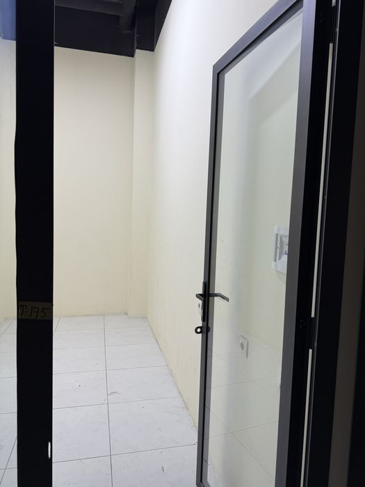 ИБН СИНО БЕЛТЕПАДА Жойлашган 9 КВ Докон Арендага ОФИС Ва СКЛАД Учун