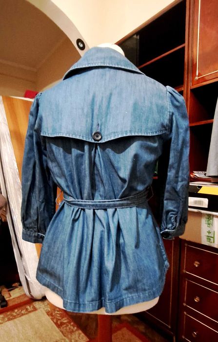 Trench denim captusit,