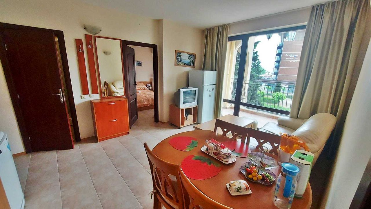Продава се Тристаен апартамент в к.к. Слънчев бряг - 99 кв.м за 859 €/кв.м - Снимка #1