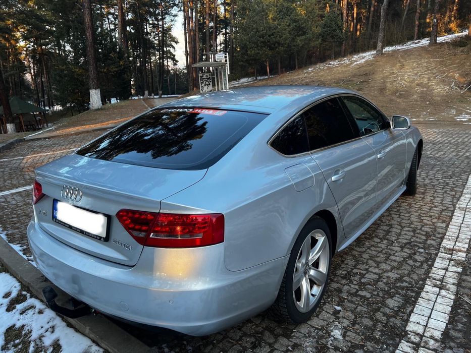 Vând Audi A5 stare impecabilă! Preț negociabil!