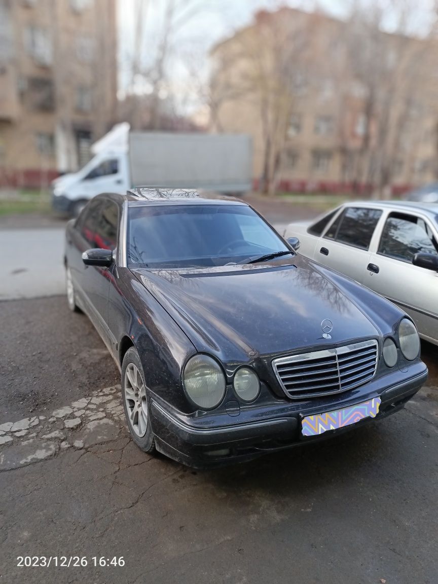 W210 Завод Рестайлинг ясалмаган!!!  Холати яхши йилига нисбатан зўр.