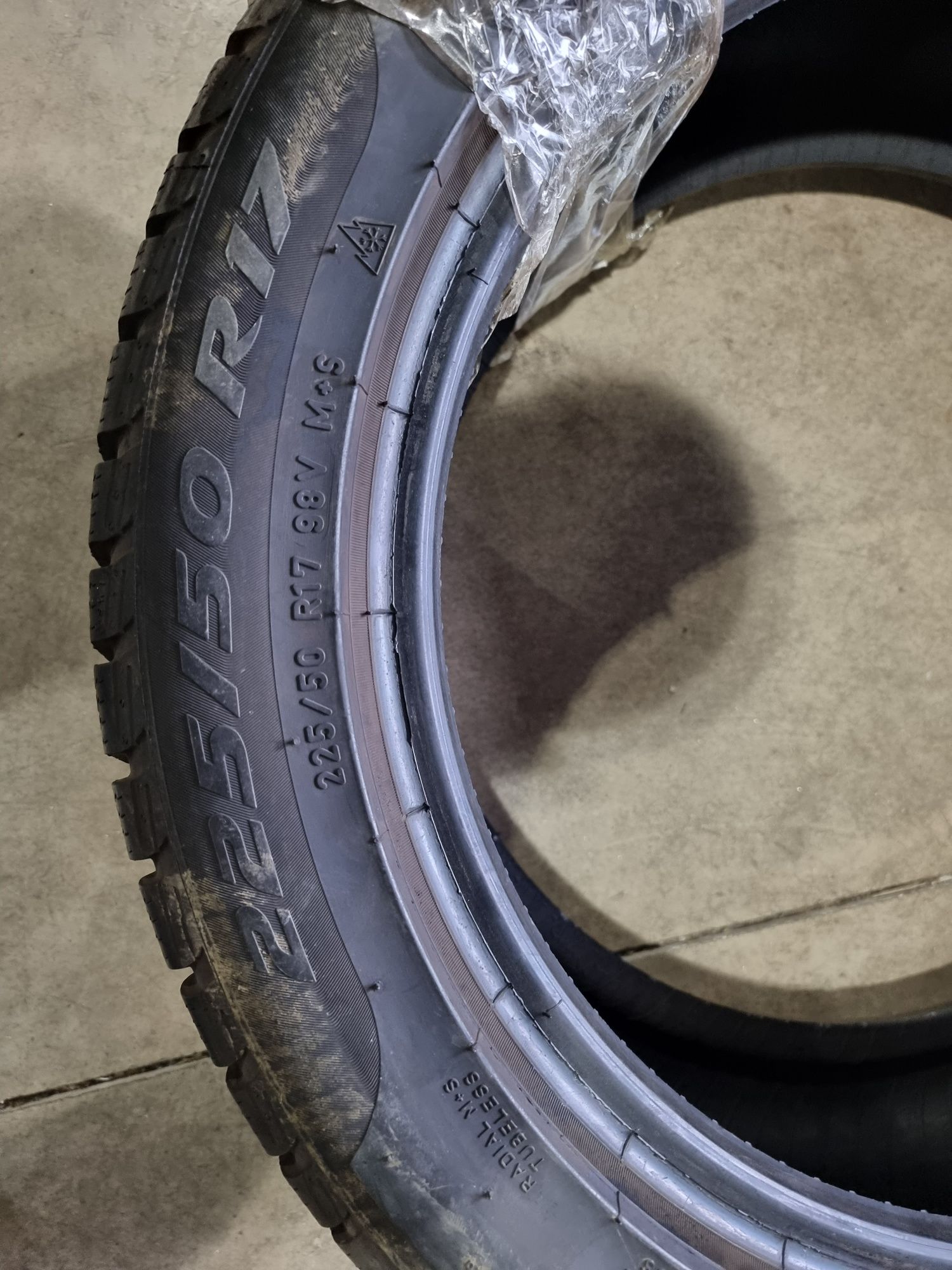 225/50/17 PIRELLI 4бр