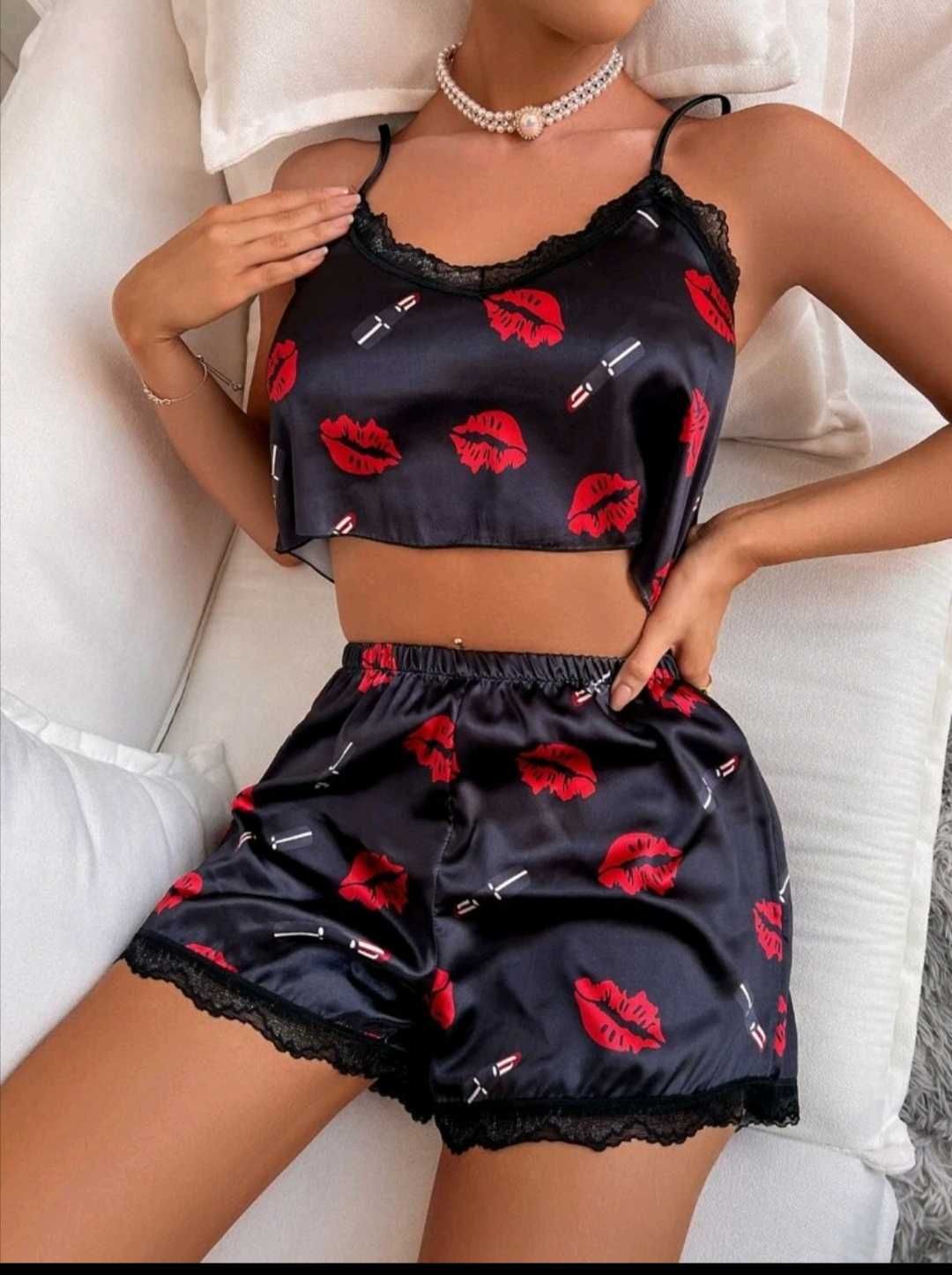 Секси сатенена къса пижама от 2 части
