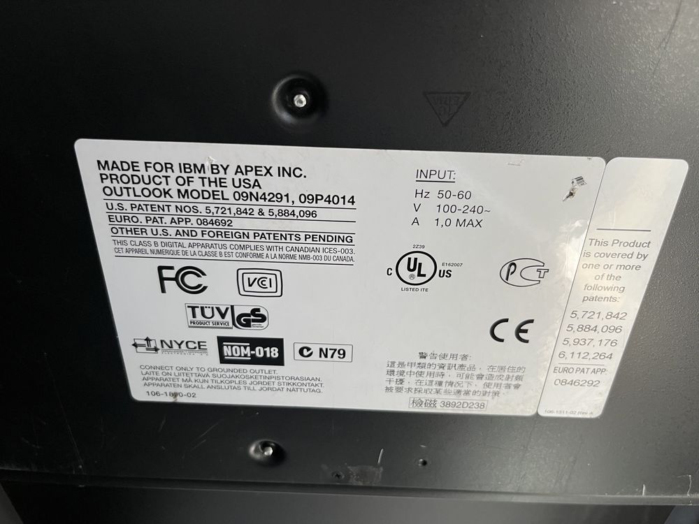 switch KVM Apex for IBM 8 Porturi