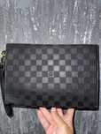 Чанта на Louis Vuitton