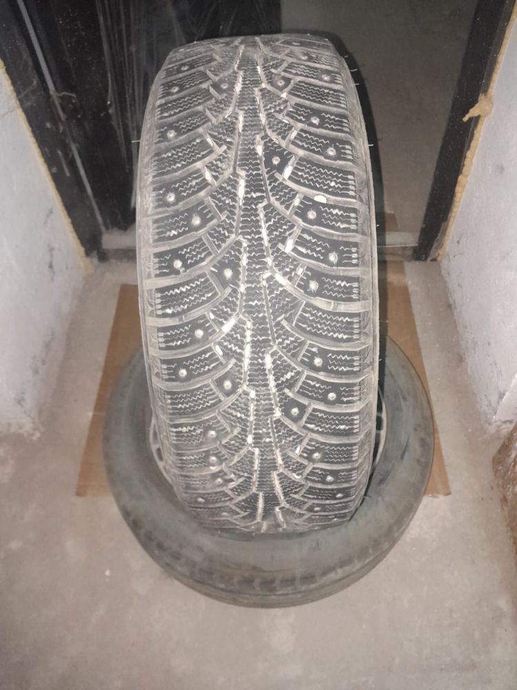 Продам  зимние шины