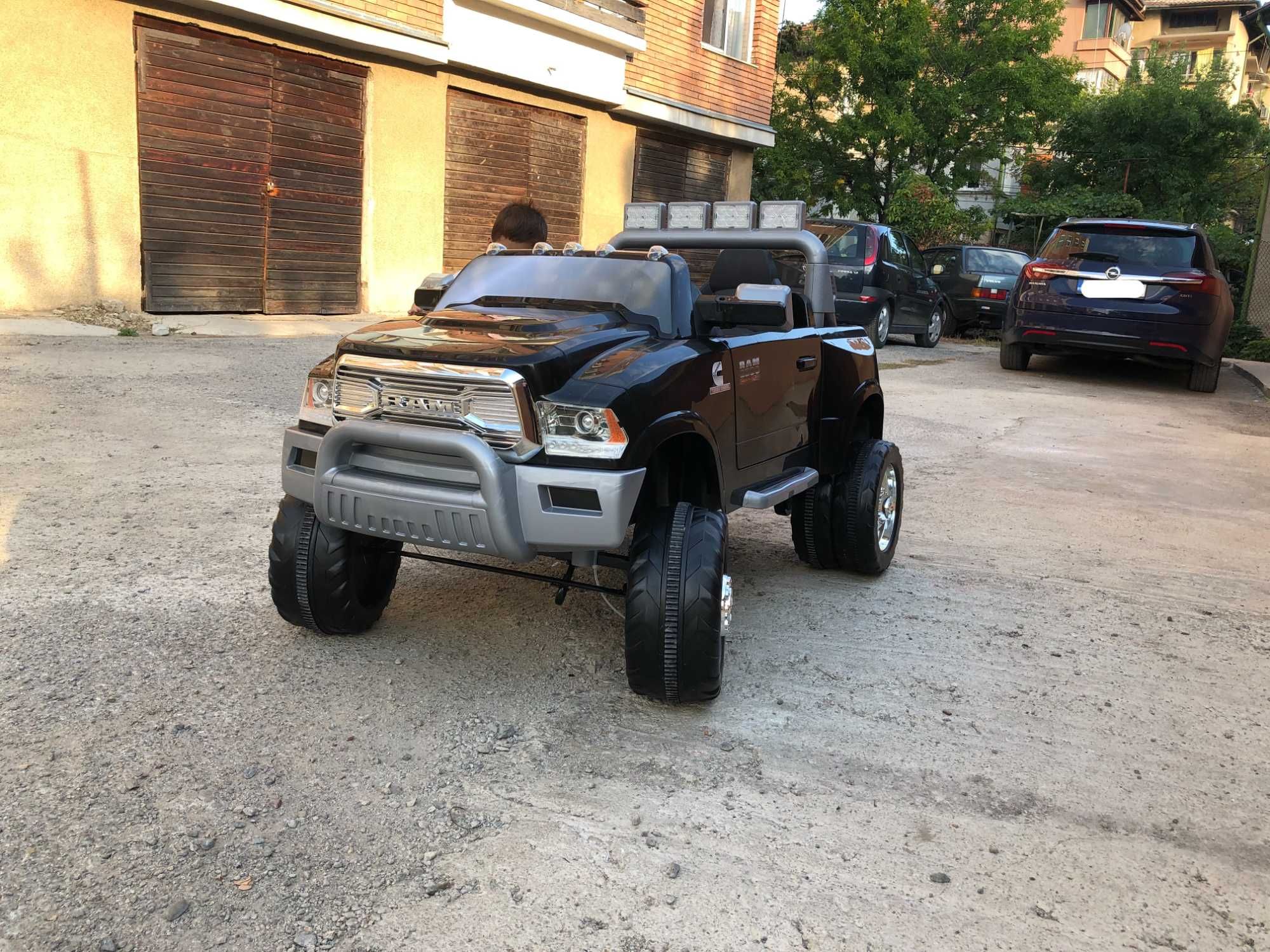 Детски елекстрически пикап, Ram 3500 Dually, 12 Volt