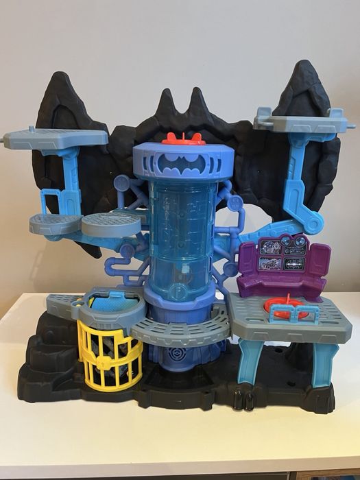 Играчки Marvel оригинални