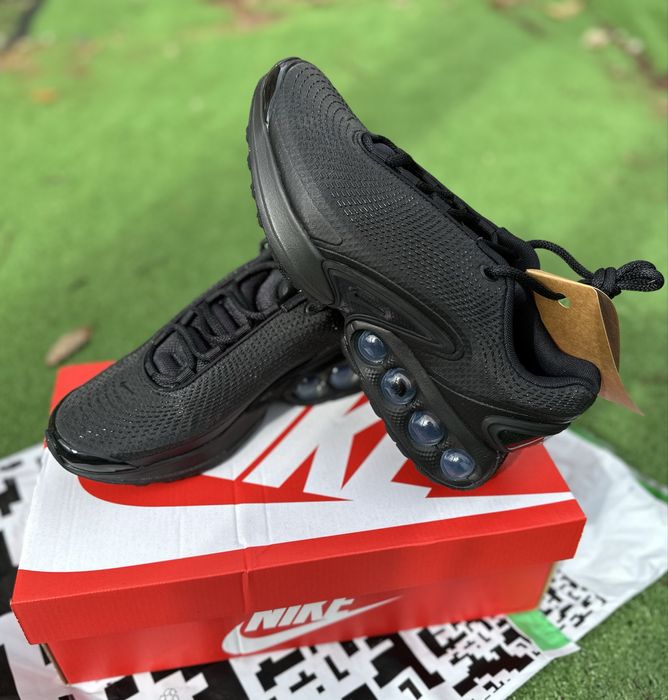 Nike Air Max DN “Triple Black”-size 41