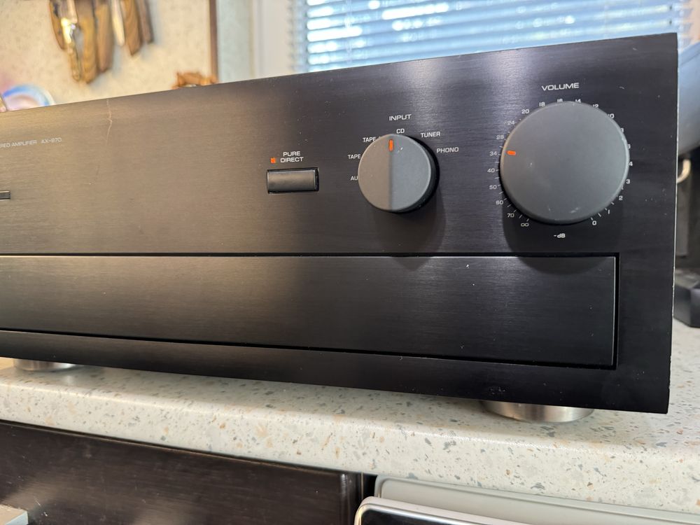 Yamaha AX-870 Стерео усилвател