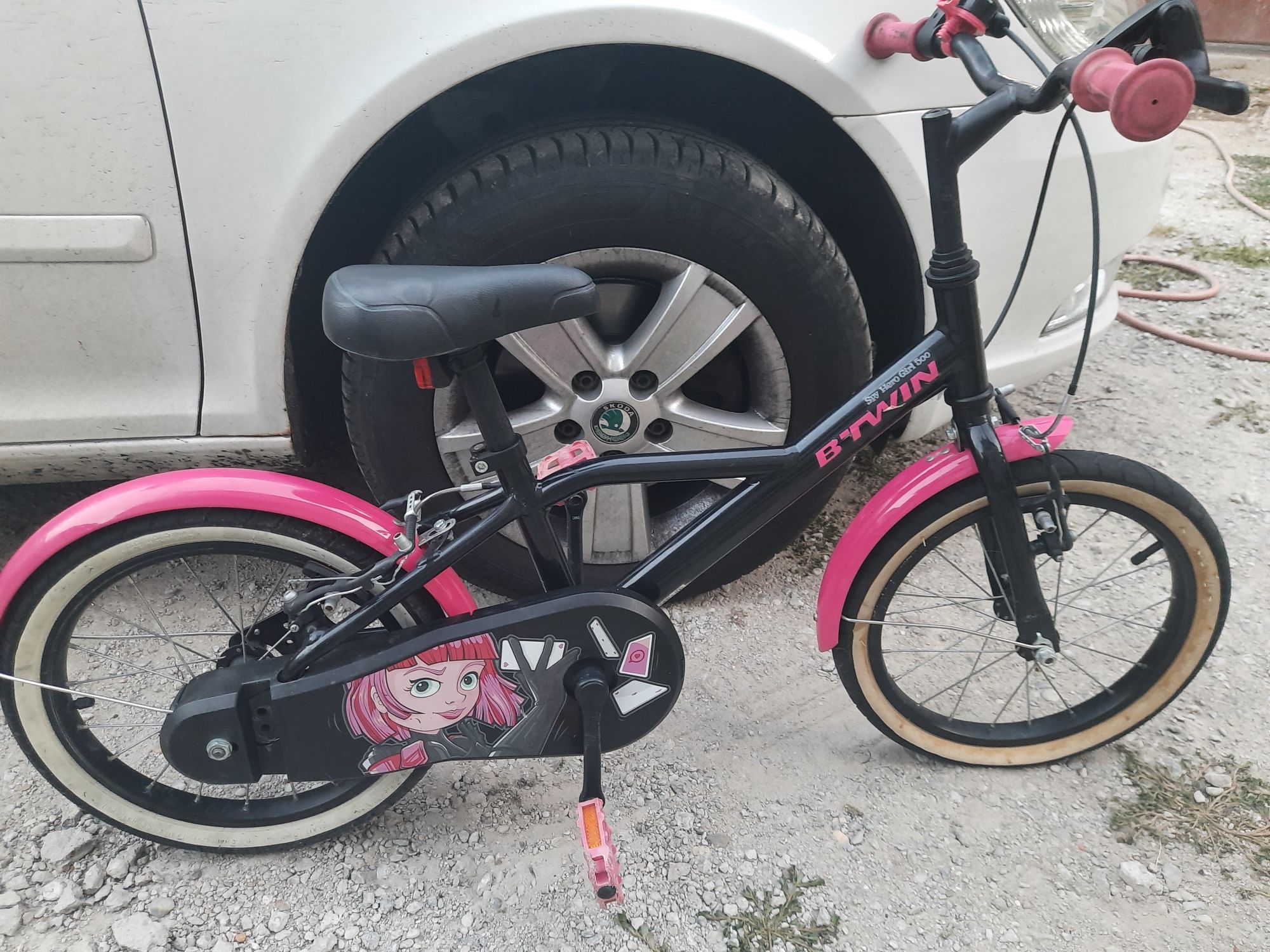 Bicicleta b twin de copii