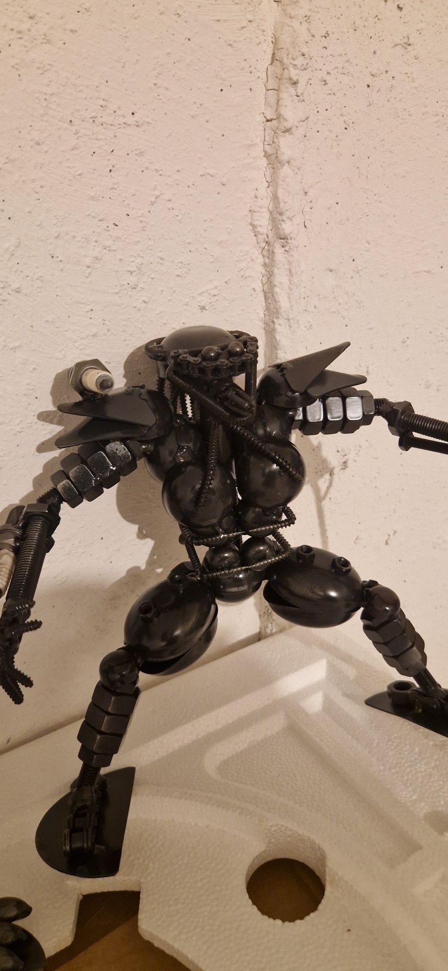 Figurine predator