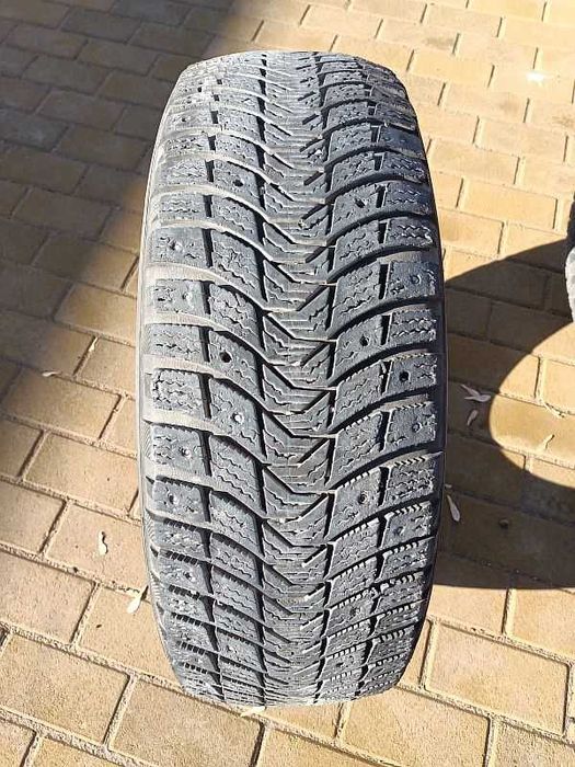 ОДНА шина 215/60 R16 - "Michelin X-ice North 3" (Россия), зимняя.
