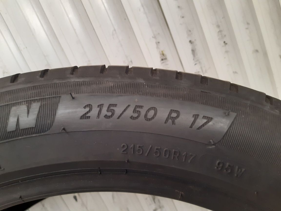 215/50/17  1XMICHELIN  95W  DOT  2218  4,15MM