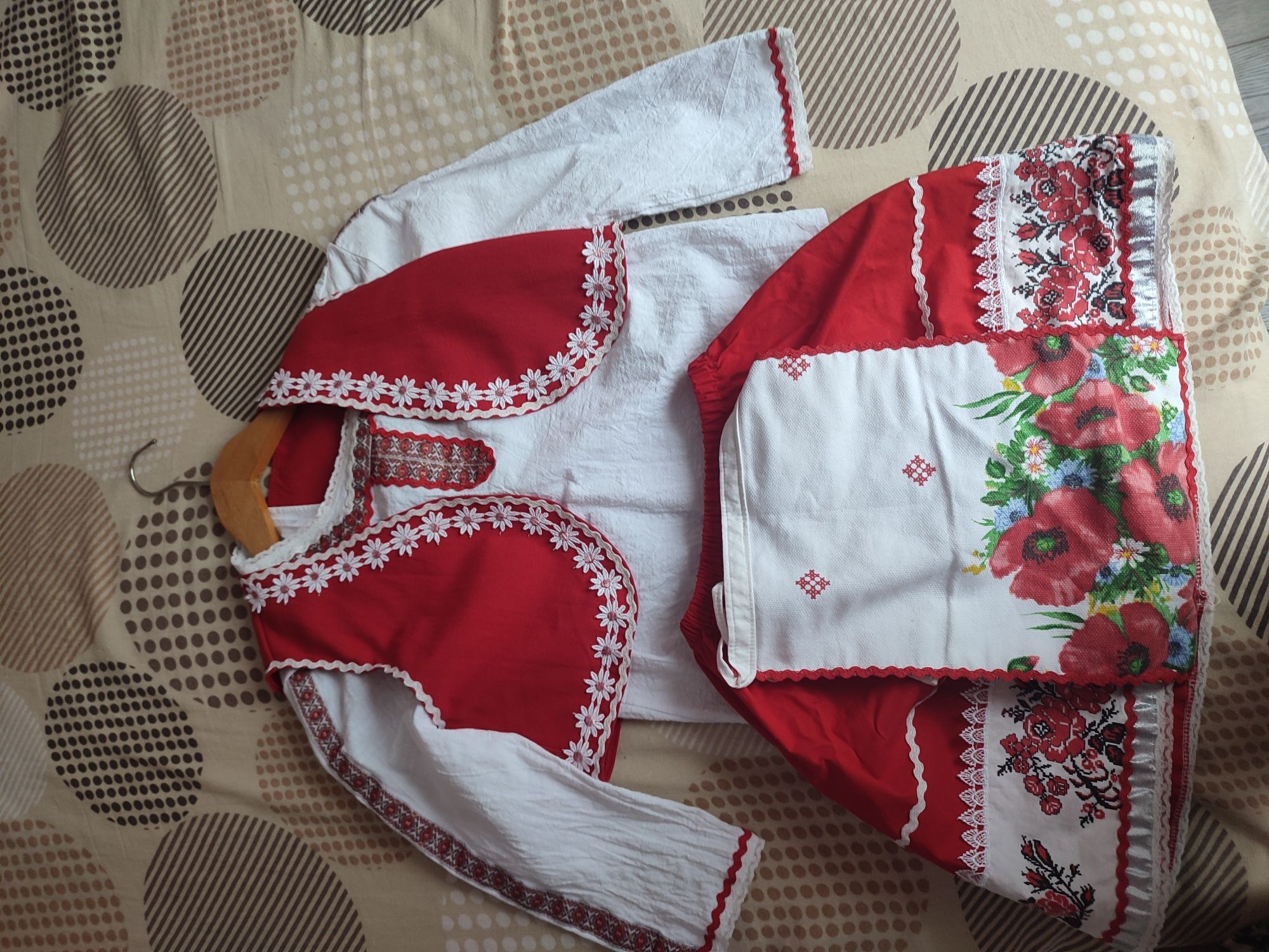 Народна носия за 6 години