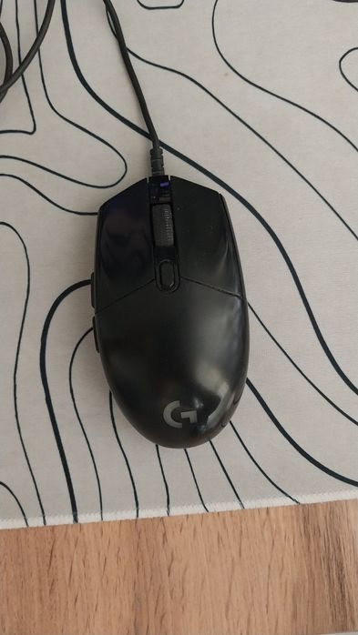 Logitech G102 компьютерная мышь