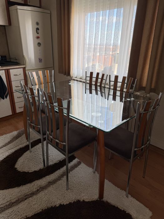 Трапезна маса със 6 стола