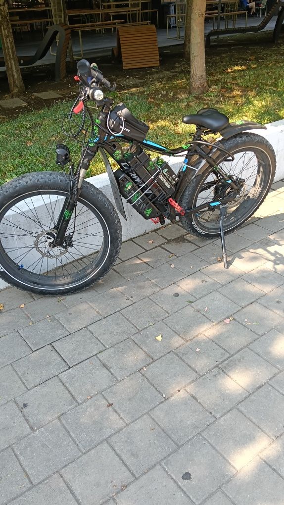 Bicicleta electrica cu 3 bateri