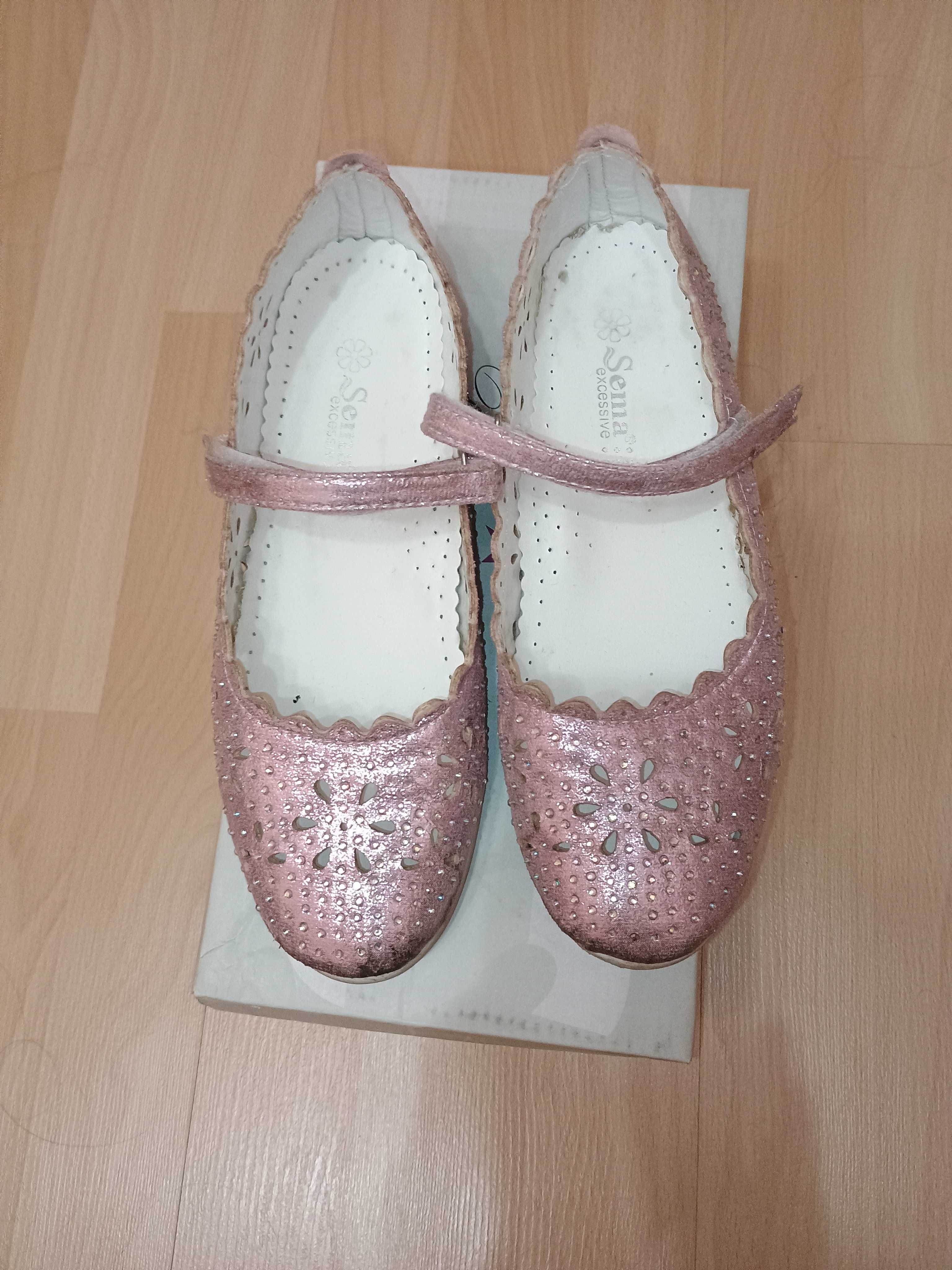 обувки за момиче 37 номер  - тип бални пантофки - използвани