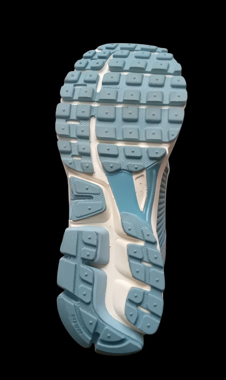 Оригинални обувки Nike Vomero 5