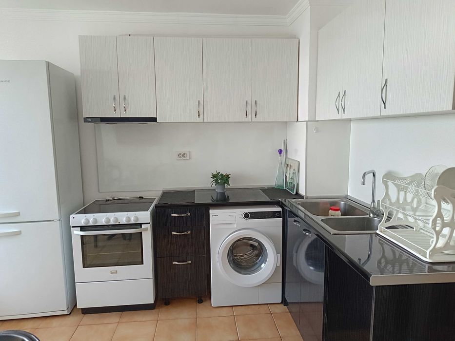 Дава се под наем Двустаен апартамент в Стара Загора, Била - 60 кв.м за 382.5 € - Снимка #1