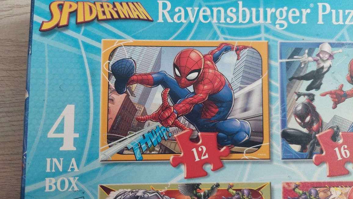 puzzle 4 in 1 Spider Man ieftin!