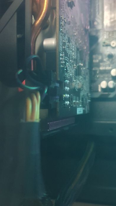 Placa video gaming Gigabite RX 580 8gb ddr5 256 biti ca noua la cutie