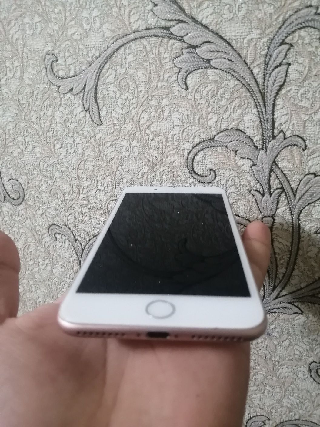 Айфон 8+, в отлисном состоянии, замененых деталей нет