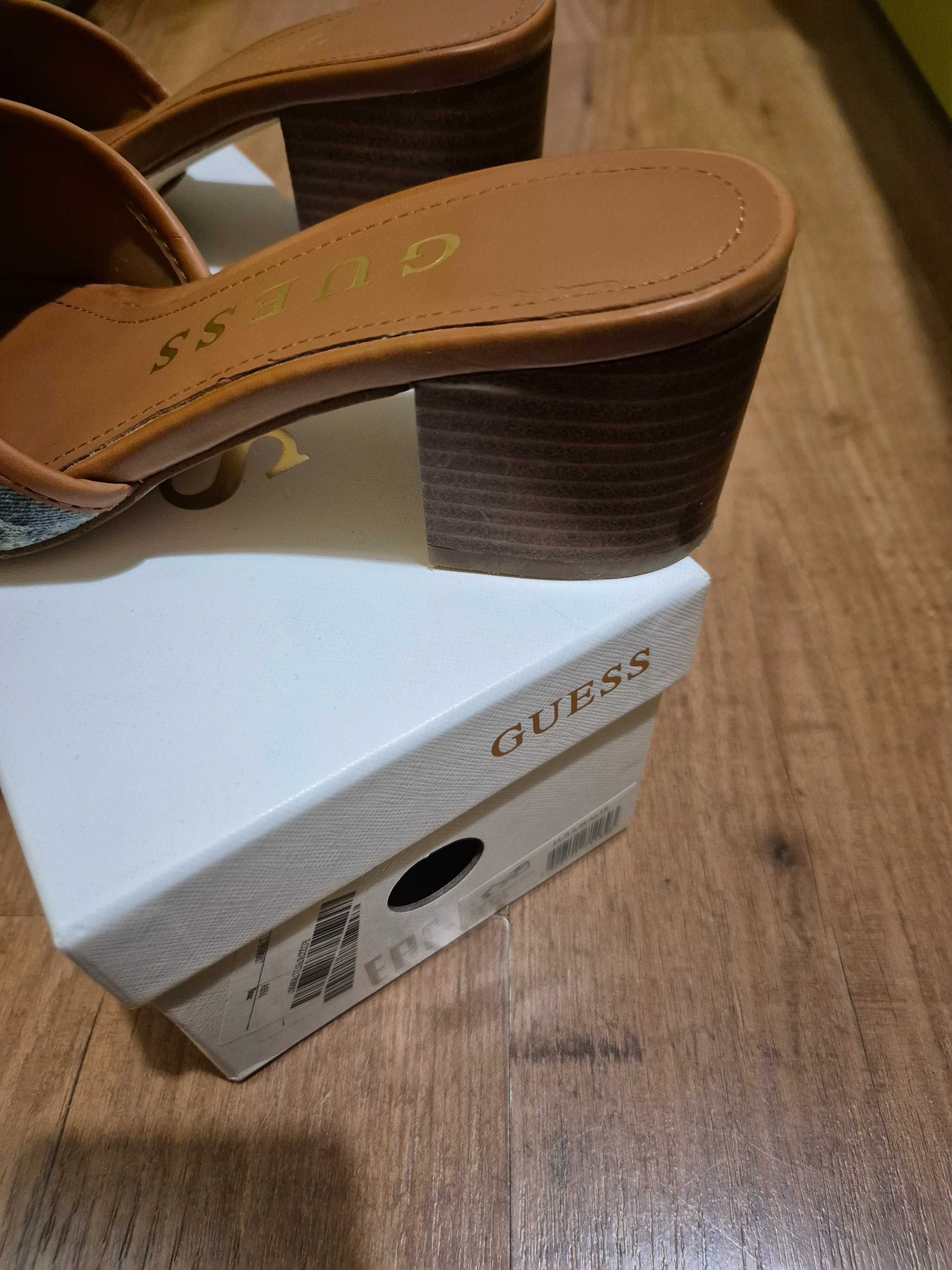 Дамски чехли Guess